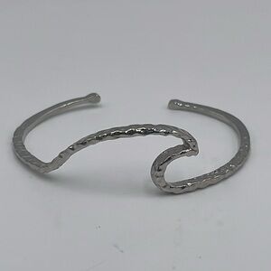 Silver Wave Bangle Bracelet  🌊Ocean-Inspired Design🌊